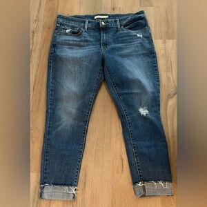 Women's Levi’s 711 Distressed Blue Jeans size 32